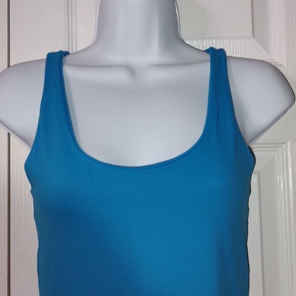 Equilibrium Activewear turquois tank strappy peek hole back Sz M - Picture 4 of 6
